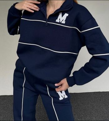 Ensemble bleu marine