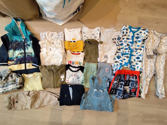 Mot vêtements garçon 9/12 mois - photo numéro 2