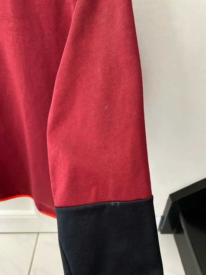Superbe sweat Nike vintage bordeaux et noir taille S/36 en très bon état général - photo numéro 5