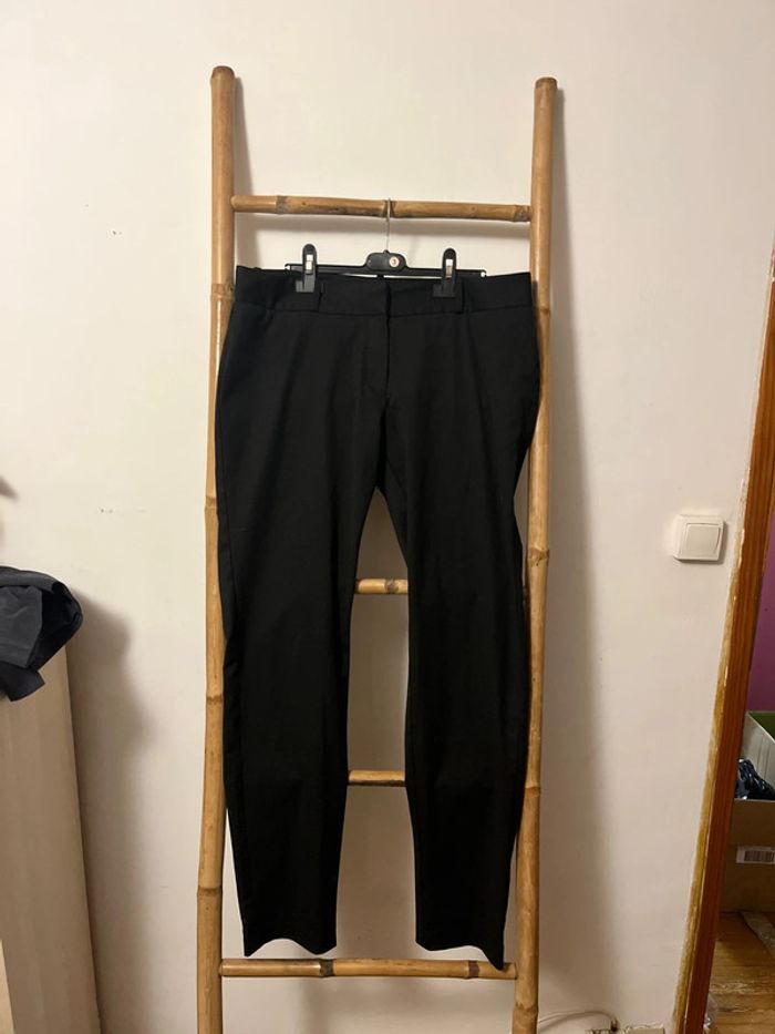 Pantalon ajusté noir taille 44