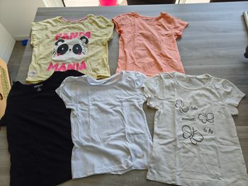 Lot de 5 tee shirt manche courte taille 6 ans 