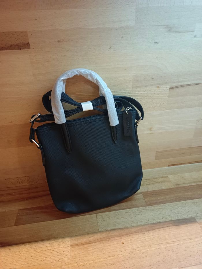 Sac lacoste - photo numéro 2