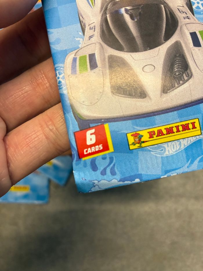 10 boosters cartes à collectionner Hotwheels on the Road - photo numéro 7