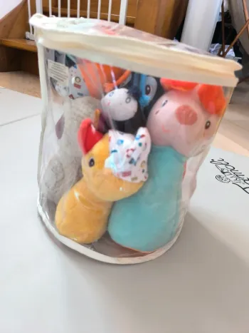 Jeu de quilles en peluches