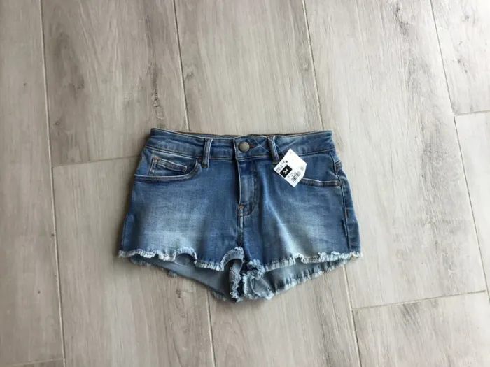 Short jean