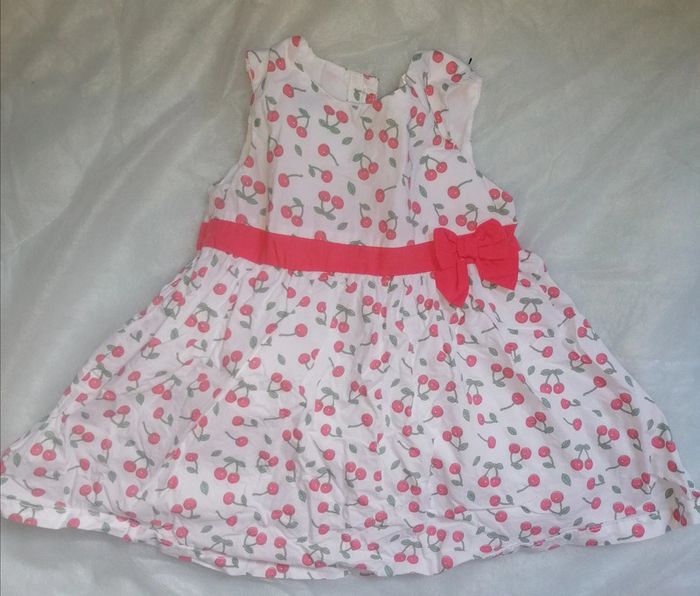 Robe cerise