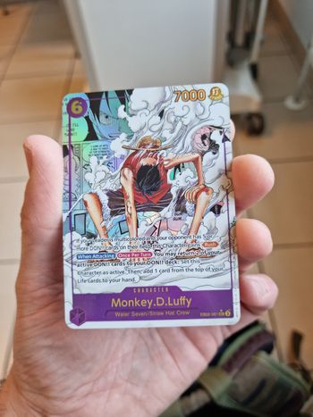 Carte One Piece Card Game – Monkey D. Luffy – EB02-061 – SR