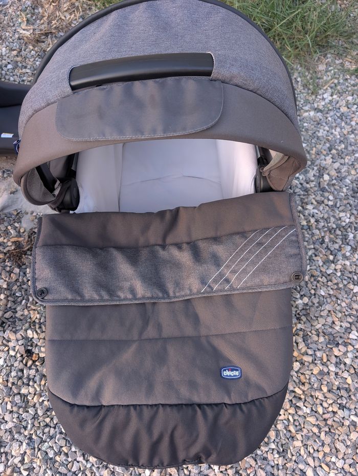 Pousette TRIO de chez Chicco Modèle Alyssa - photo numéro 8