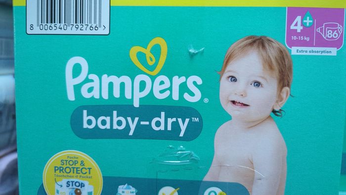 Couches Pampers