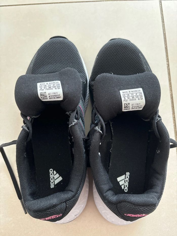 Basket Adidas taille 36 - photo numéro 5