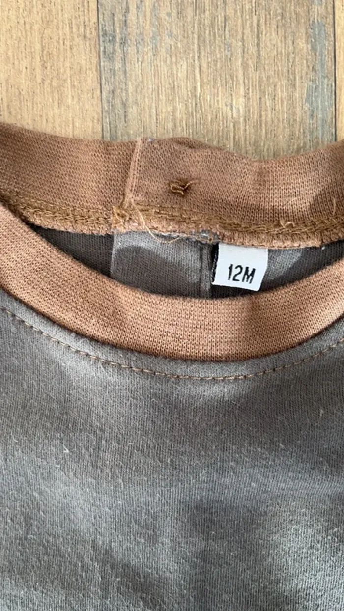 T-shirt manches longues et pantalon - photo numéro 4