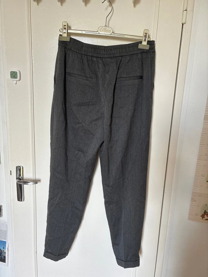 Pantalon carotte gris - photo numéro 2