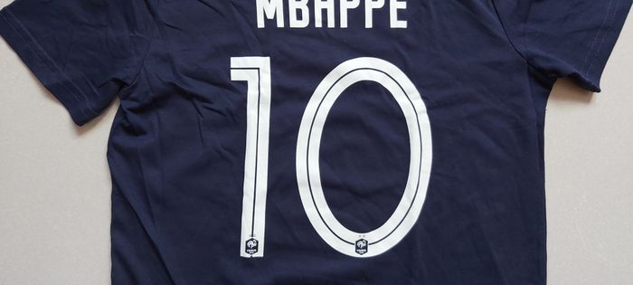Tshirt manche courte Mbappe 10 FFF 12 ans - photo numéro 7