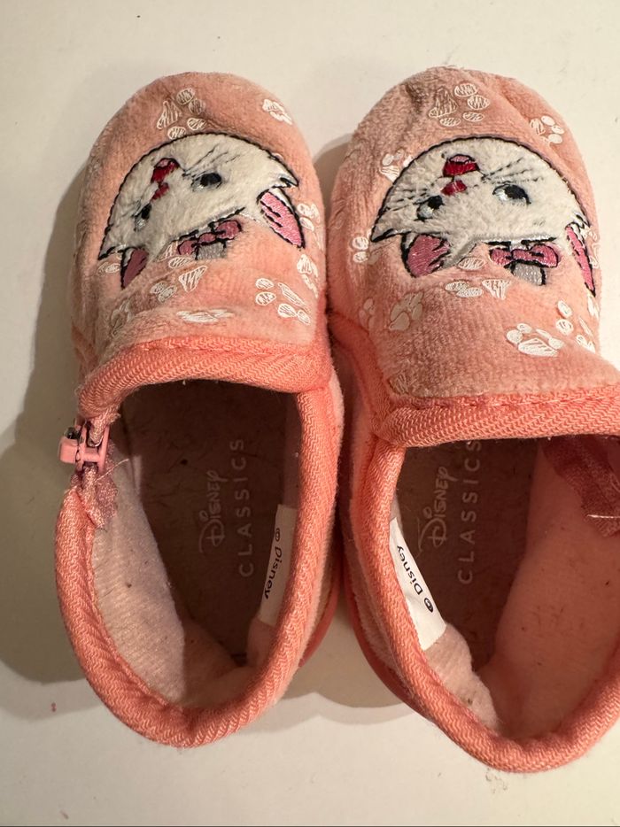 Chaussons 23 - photo numéro 3