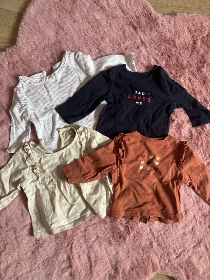 Lots t-shirt 1 mois