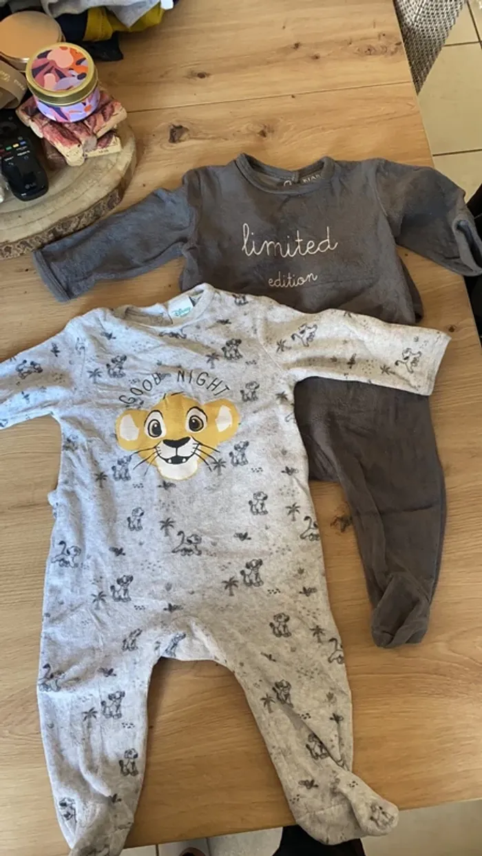 Lot de deux pyjamas - photo numéro 2