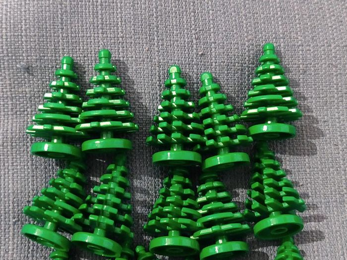20 sapins verts Lego - parfait état - vrai Lego - photo numéro 4