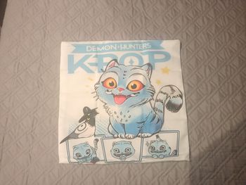 Housse de coussin K-pop démon hunters