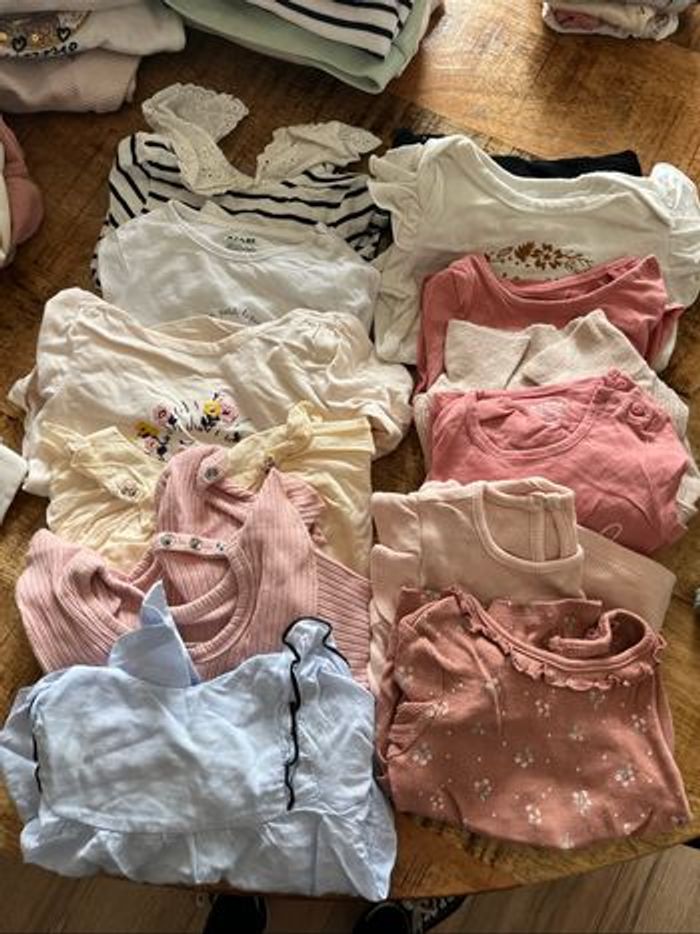 Lot de pull  et maillot ML fille 6mois
