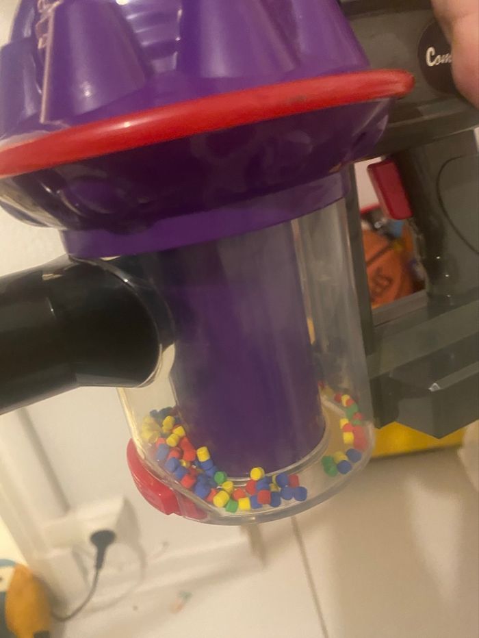 Aspirateur balai enfants - photo numéro 2