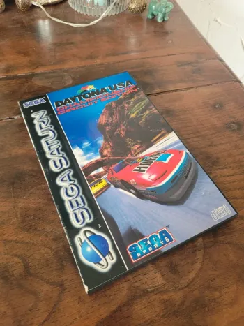 Vends jeux saturne daytona usa