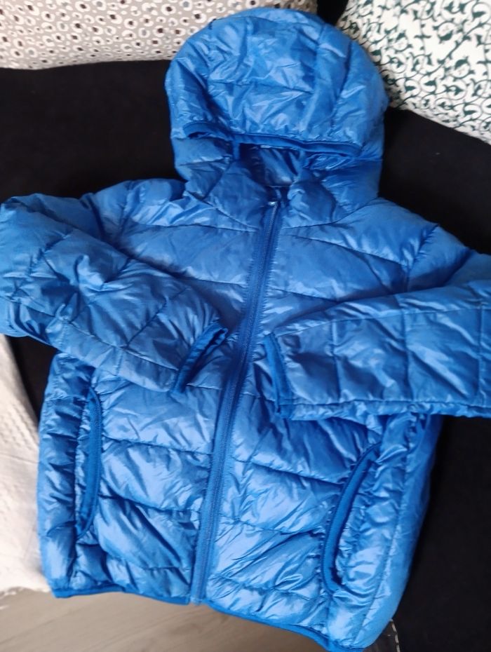 Une veste, un coupe vent - photo numéro 4