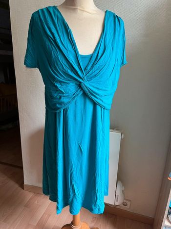 Belle robe courte MC grossesse et allaitement T. 42/44