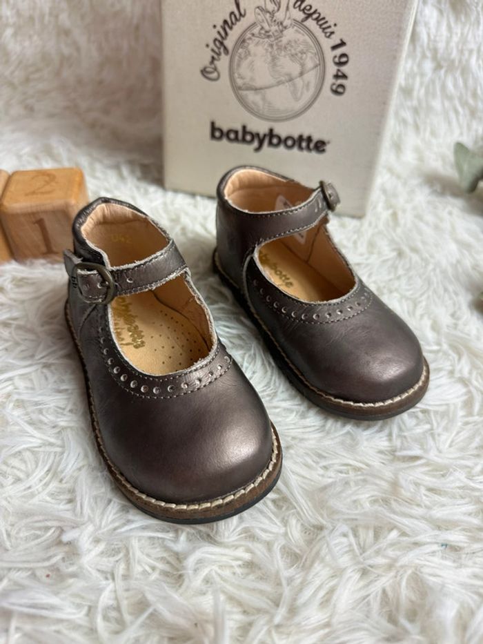 Paire de chaussures Babybotte coloris bronze taille 21 - photo numéro 2