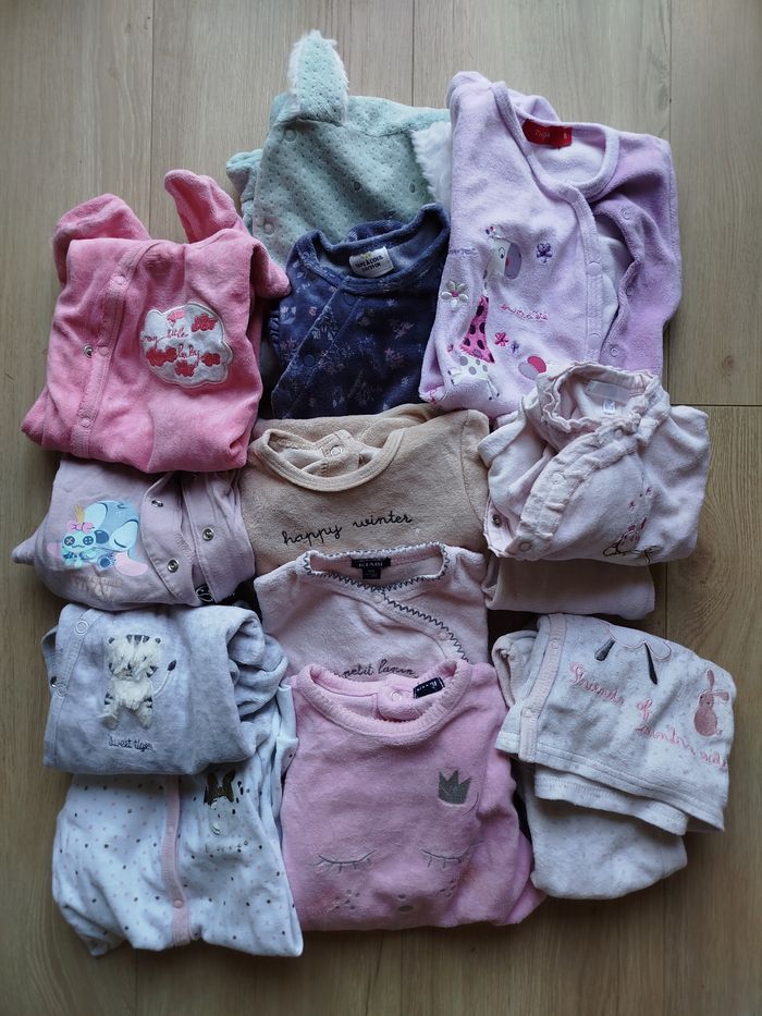 Lot vêtements pour bébé - photo numéro 3