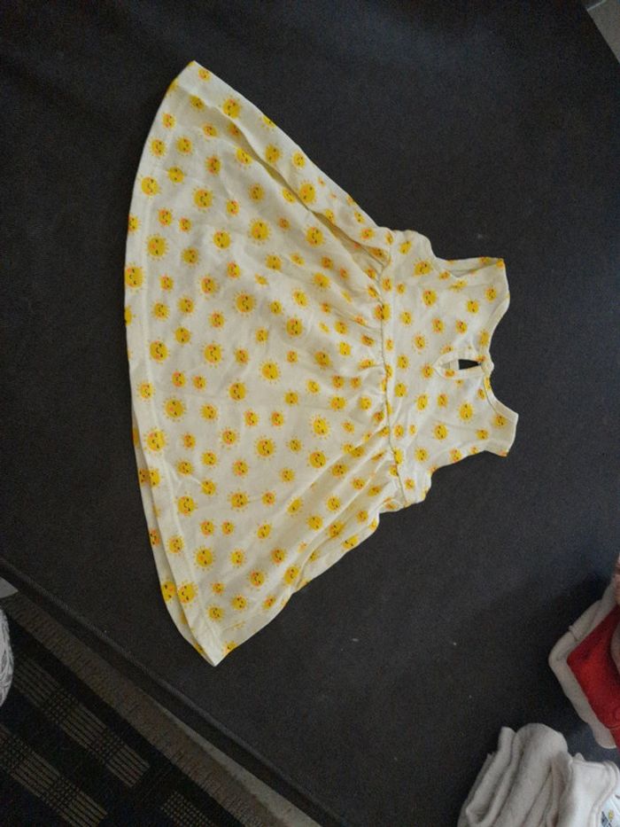Robe 1 mois - photo numéro 2