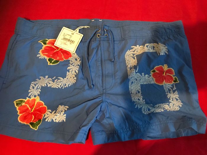 Short Maillot de bain marque Guru taille XL neuf avec étiquette - photo numéro 4