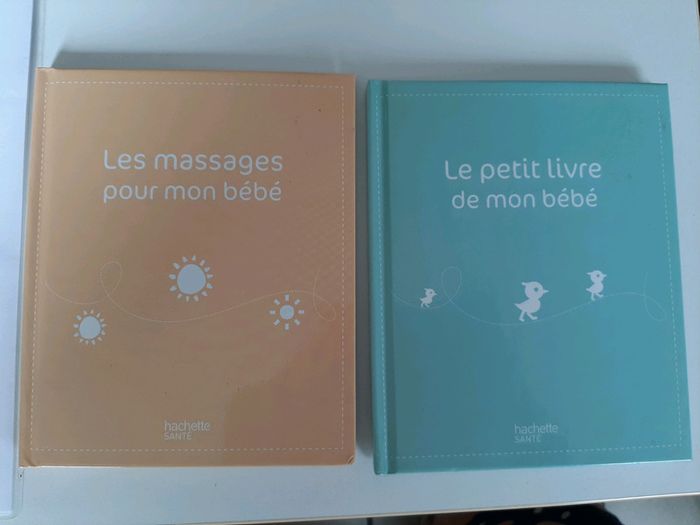 Lot de 2 livres: les massages pour mon bébé et le petit livre de mon bébé neufs