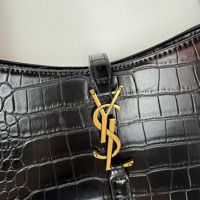 Yves Saint Laurent hobo 657228 - photo numéro 6