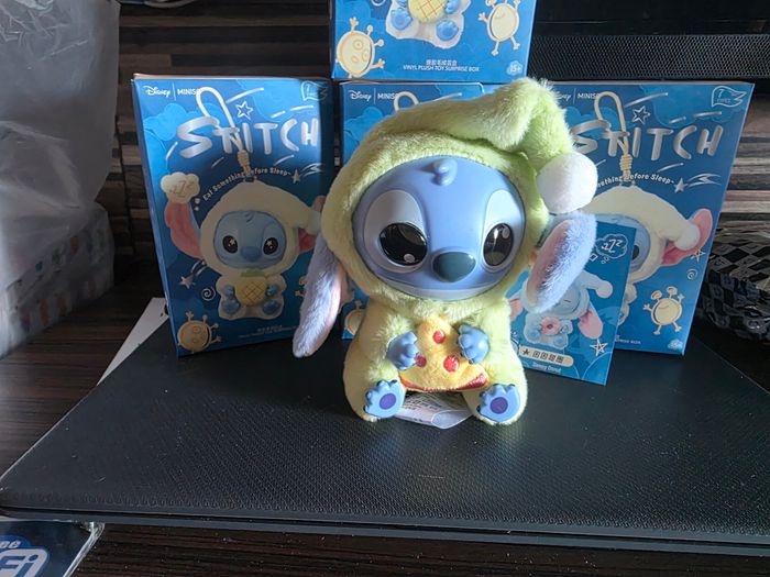 Stitch style Labubu peluche surprise à collectionner neuf sous emballage