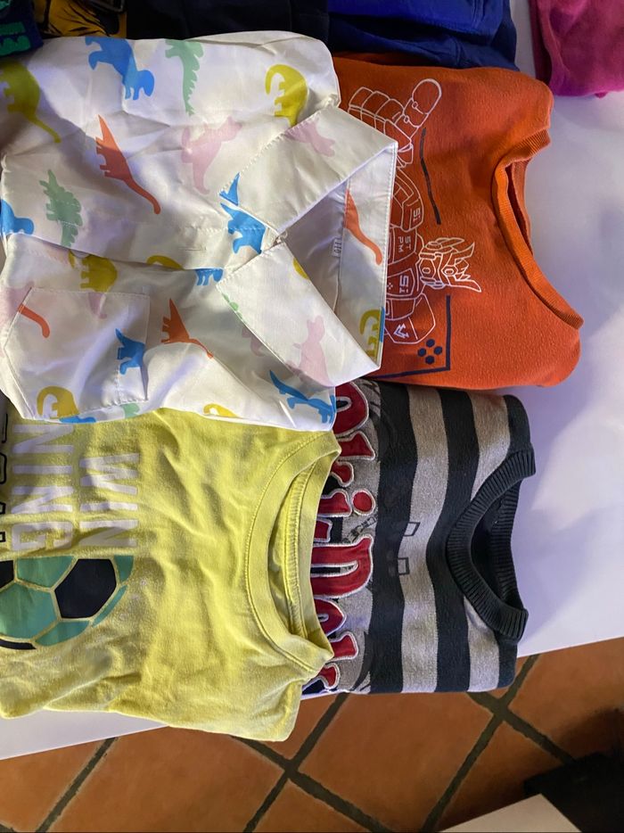 Lot 13 de vêtements enfants garçon taille 5/8ans - photo numéro 6