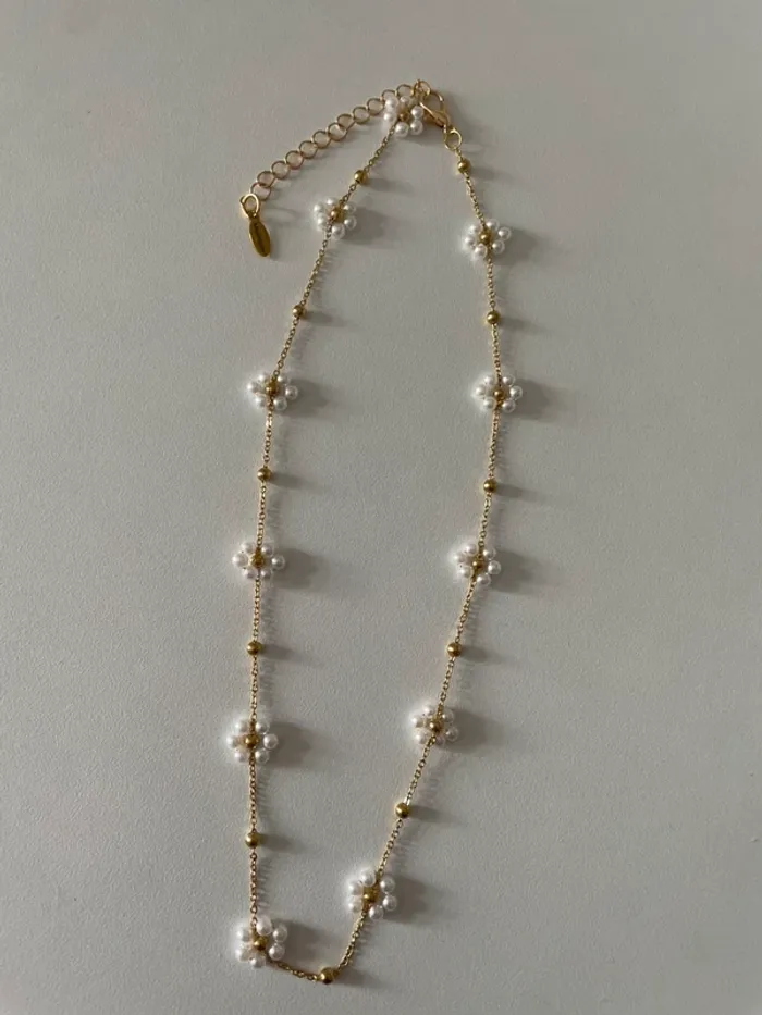 Collier fin doré MaxMara à fleurs en perles artificielles - photo numéro 7