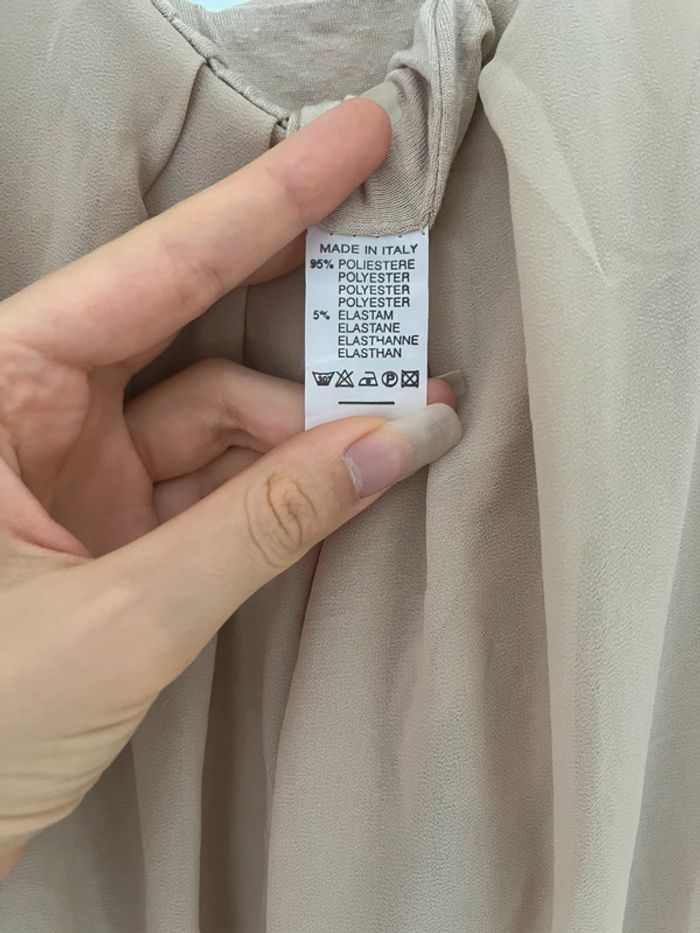Robe courte en tulle doublé, ceinturé, noeud dans le dos, beige, S , fabriqué en Italie - photo numéro 5