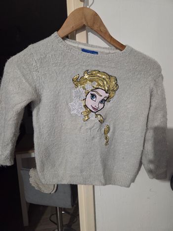 Pull reine des neiges