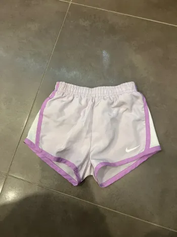 Short Nike 3 ans
