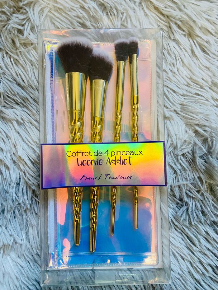 Coffret de 4 pinceaux de maquillage Licorne Addict