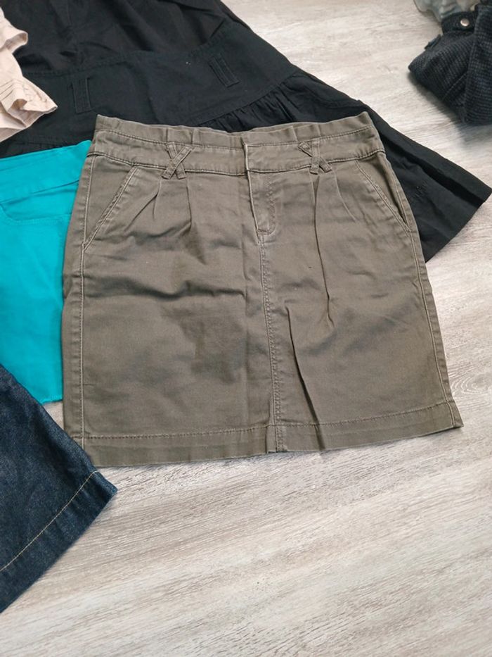 Ensemble jupes + 1 short noir - photo numéro 4