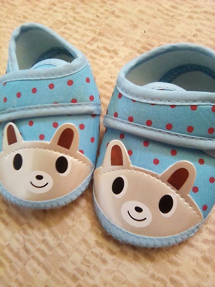Chaussons bebe - photo numéro 2