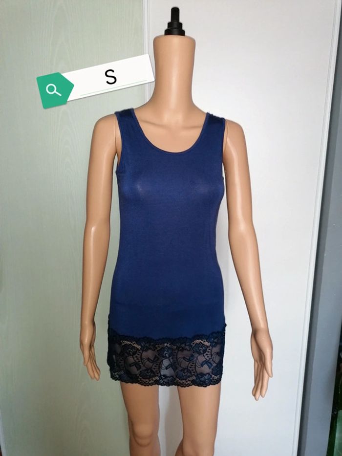 Long Tee-shirt marine bas dentelle S