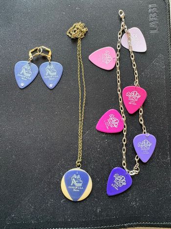 Bracelet boucles d’oreilles et collier upcycler mediator