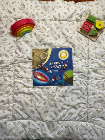 livre jeu dans l'espace éditions feuille de lignes