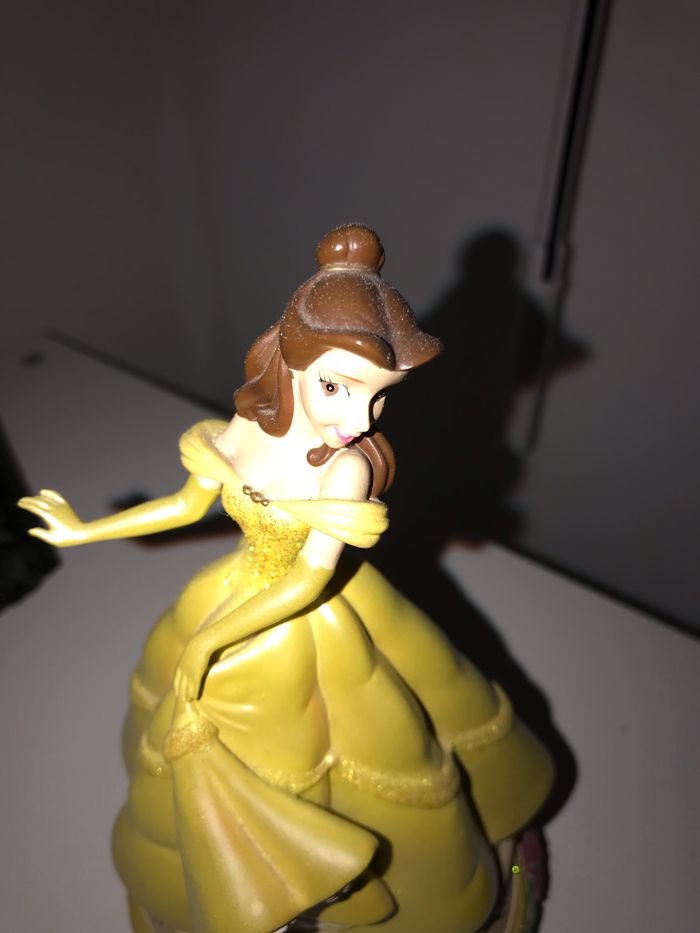 figurine musicale princesse DisneyLand Paris Belle . - photo numéro 4