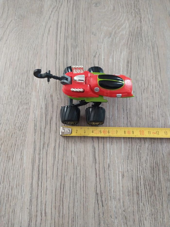 Voiture - photo numéro 9