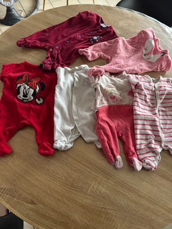 Lot pyjamas bébé fille 