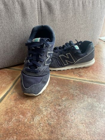 New balance 373