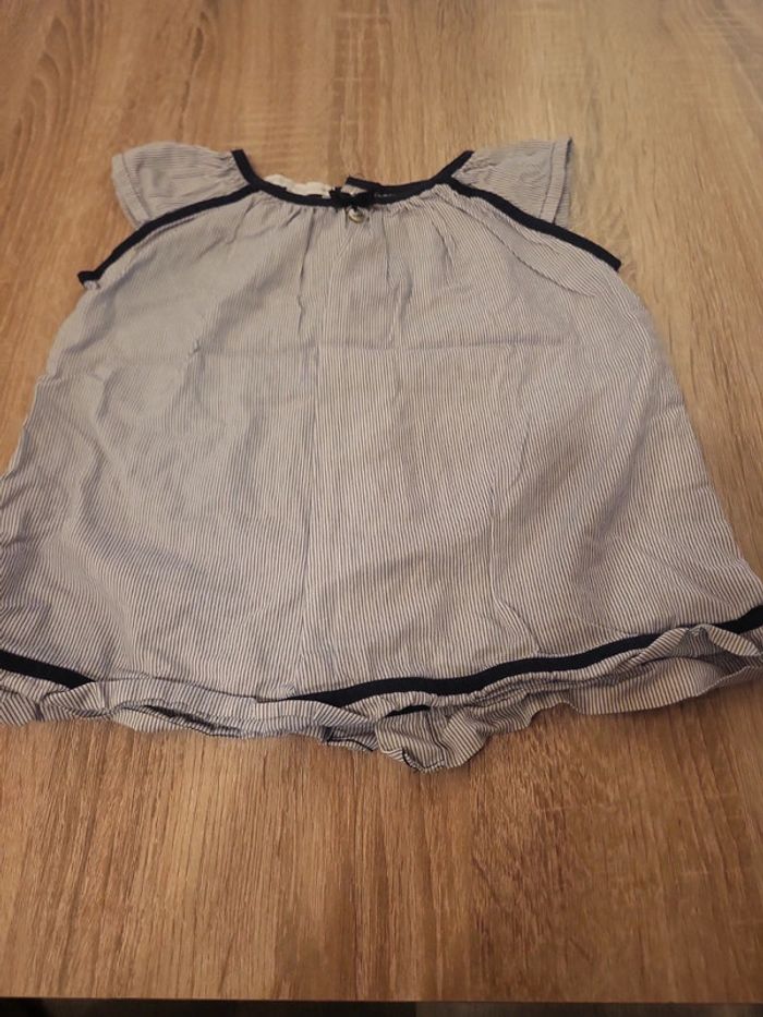 Robe.